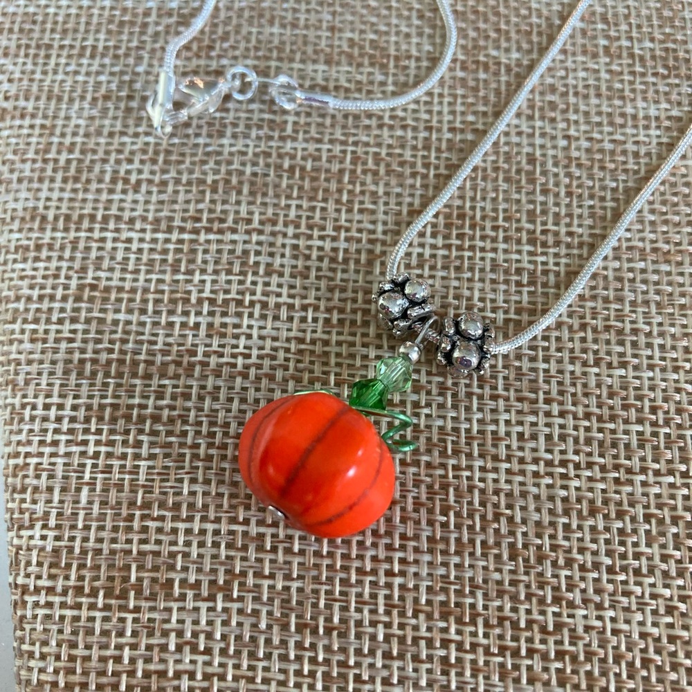 Handcrafted 🎃🎃Fall/ Halloween Pumpkin silver Plated Necklace